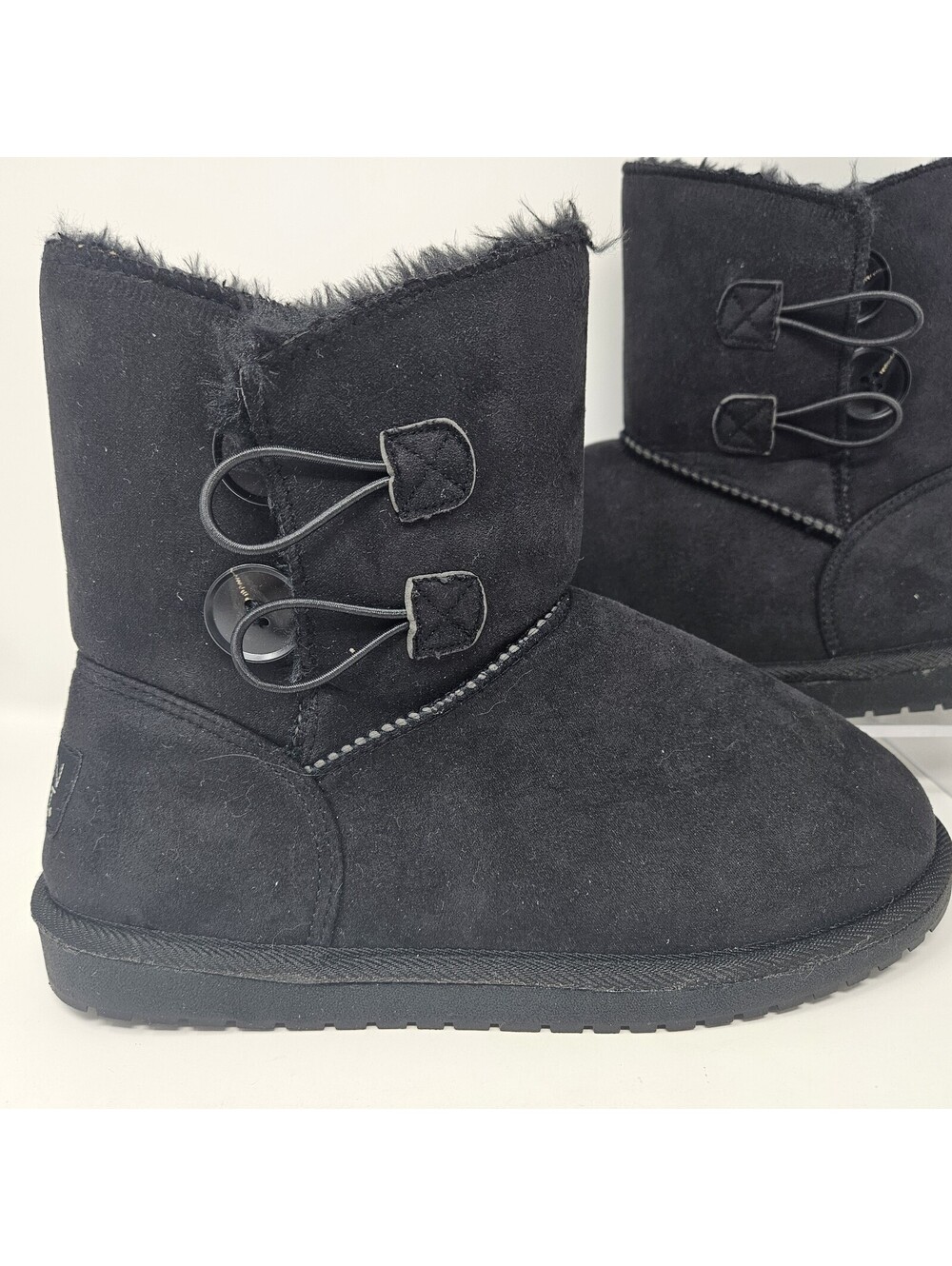 New Ocean & Coast Women’s Black Amelia Boots Size 7 Classic Slip-In Comfort